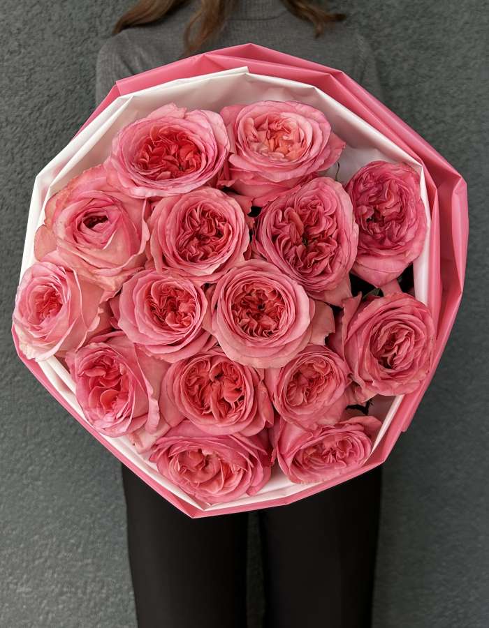 Букет из роз сорта Пинк Экспрешн "Лучезарный сюрприз"