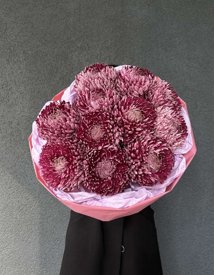 Букет из хризантем сортаБигуди(Bigoudi) "Бархатные Волны"