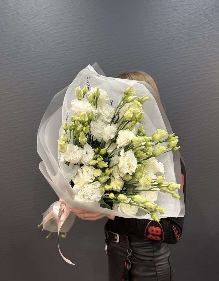 Букет из эустомы "Белый Лотос"