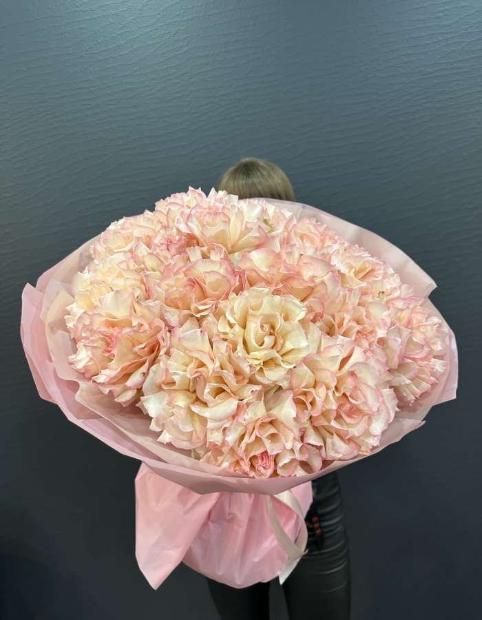 Букет из роз сорта Эсперанса(Esperance) "Милый комплимент"