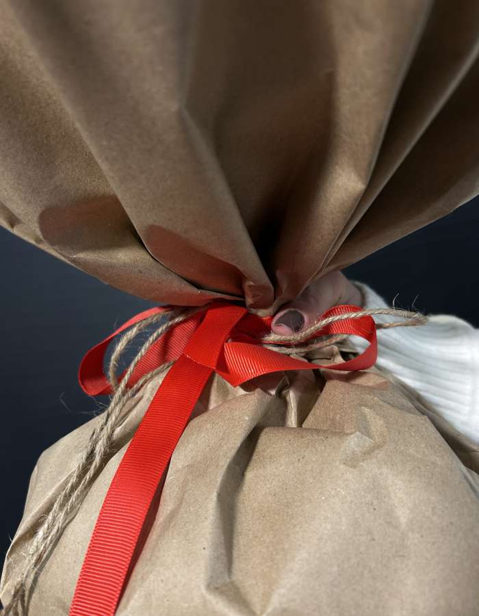 Новогодний букет из нобилиса Зимнее солнце