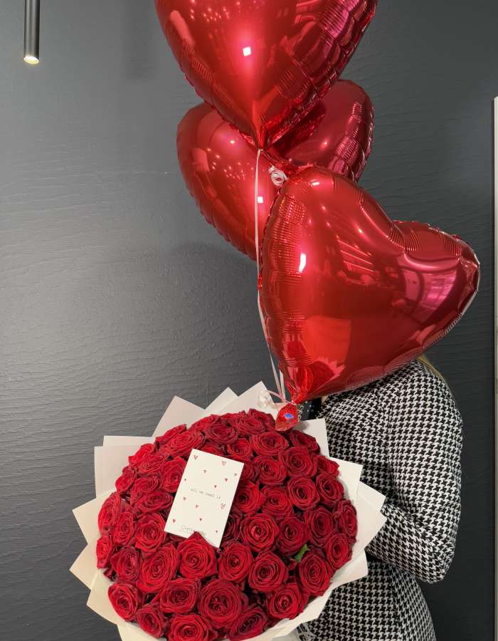 Комбо - букет из 51 красной розы + шарики