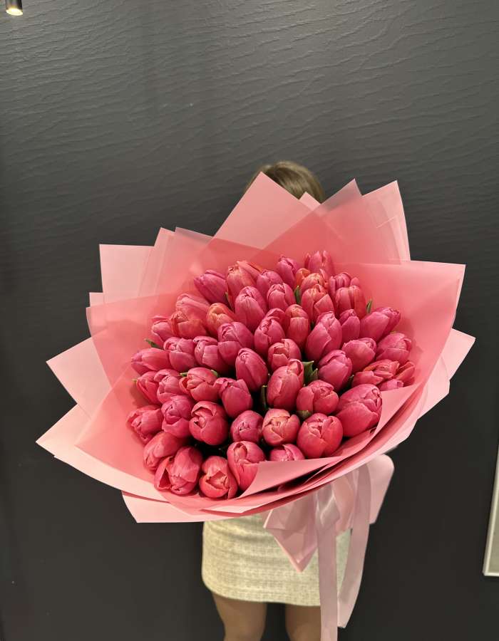 Букет из розовых тюльпанов "Клубничное мороженное"