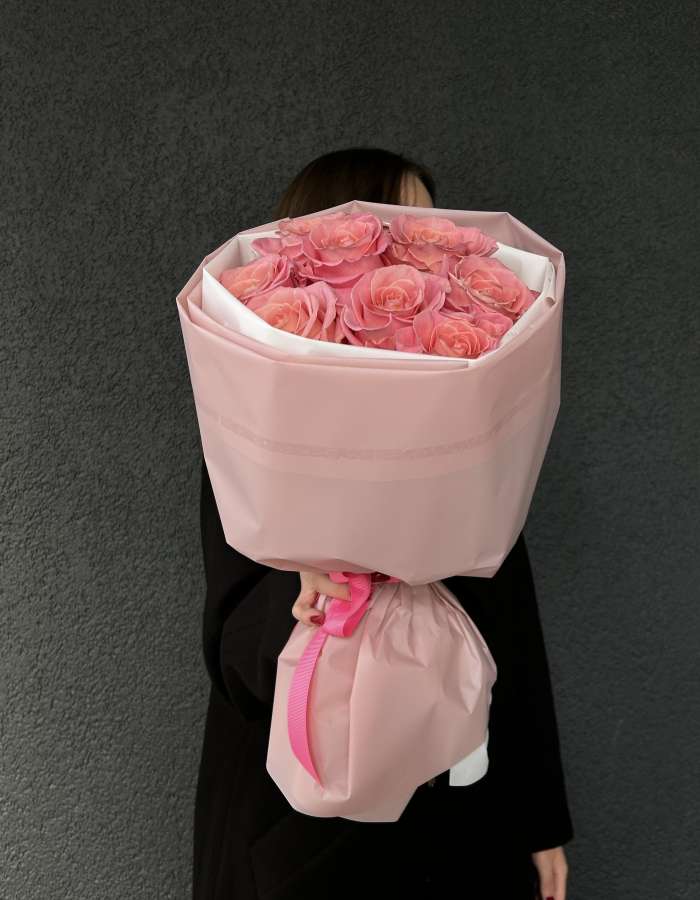 Букет из роз сорта Хермоза (Hermosa) "Пудровые мечты"