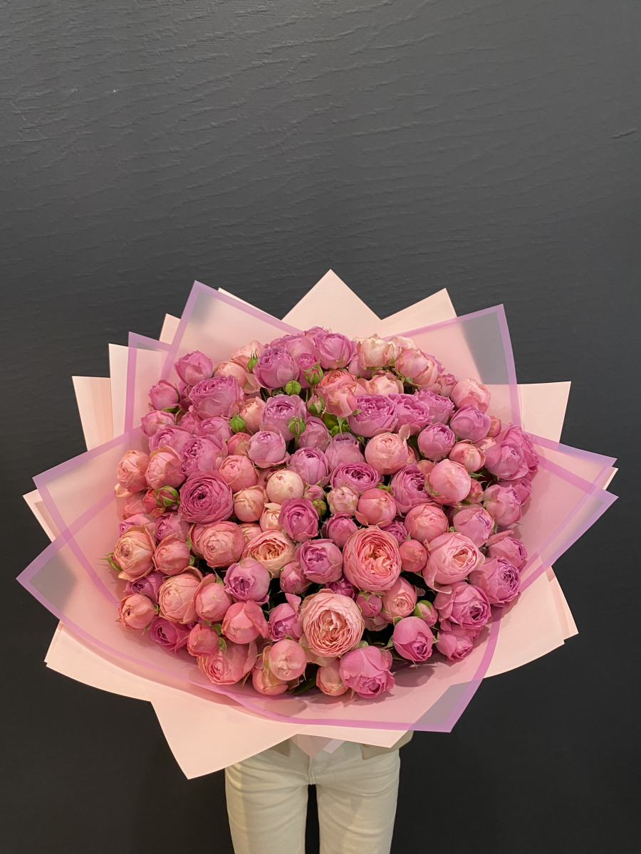 Букет из кустовых роз сорта Сильва Пинк(Silva Pink) "Афродита"