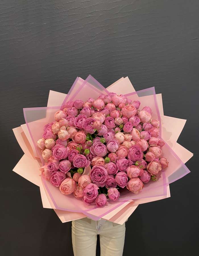 Букет из кустовых роз сорта Сильва Пинк(Silva Pink) "Афродита"