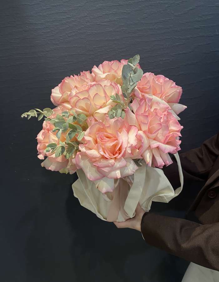 Шоппер с розой сорта Эсперанса(Esperance) "Корона"