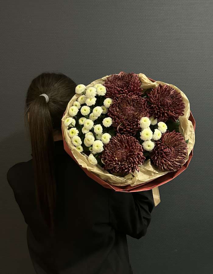 Букет из хризантем сорта Бигуди(Bigoudi) "Вега"