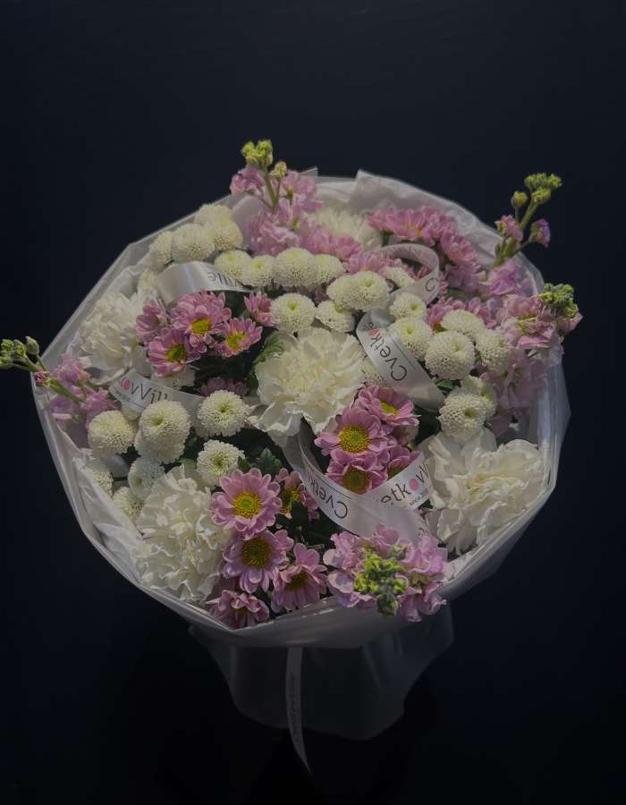 Букет из хризантем сорта Сантини "Нежность для мамули"