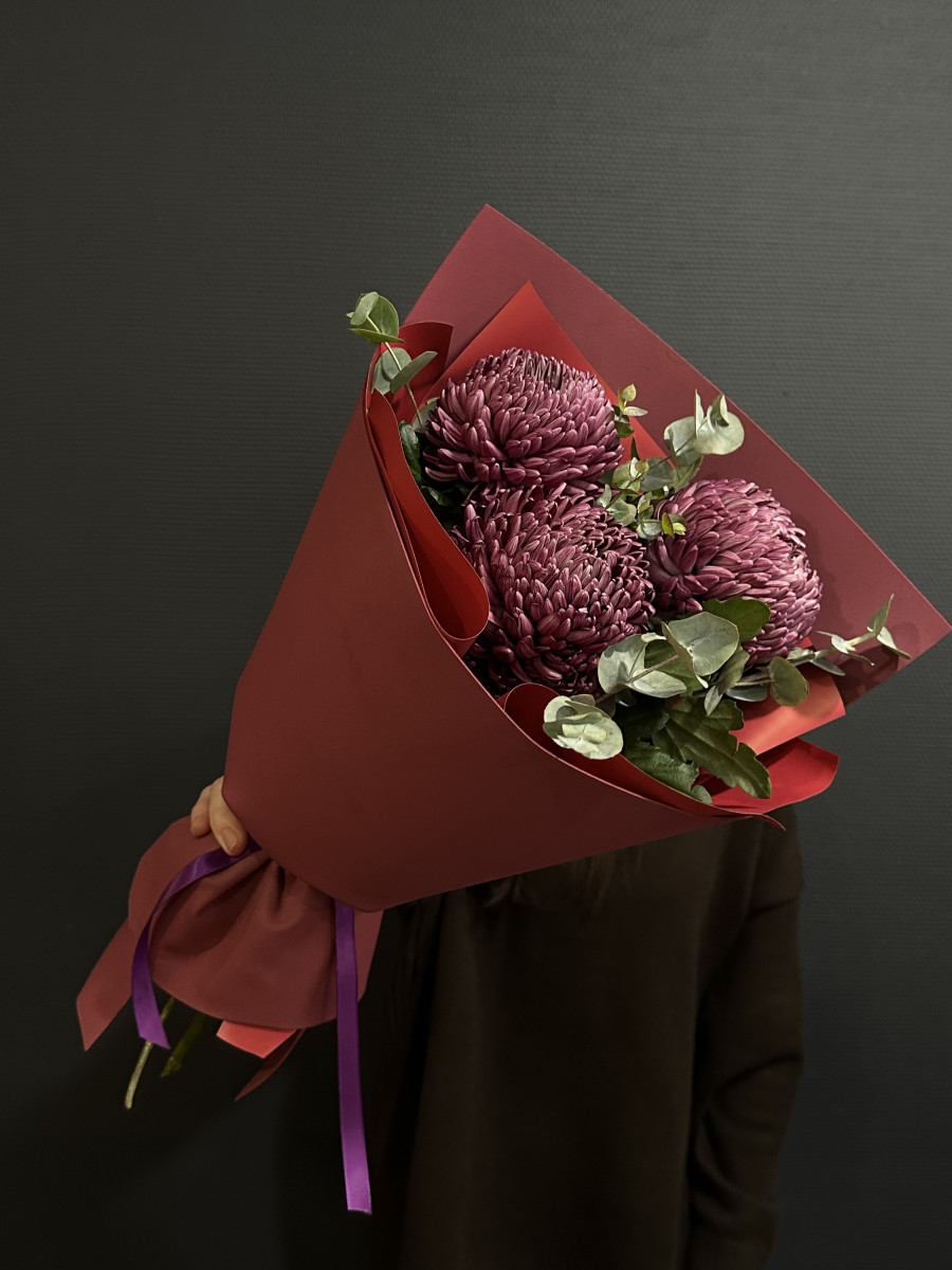 Букет из хризантем сорта Бигуди(Bigoudi) "Мамина улыбка"