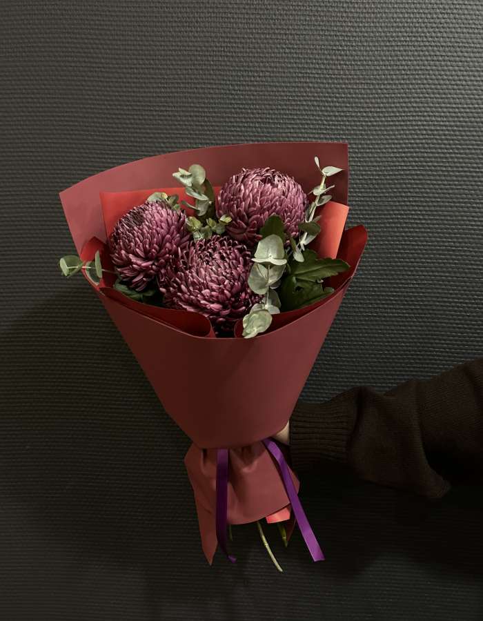 Букет из хризантем сорта Бигуди(Bigoudi) "Мамина улыбка"