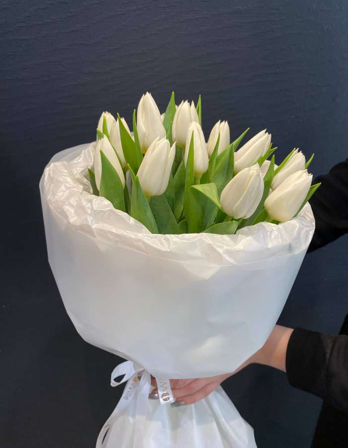 Букет из тюльпанов сорта Вайт Мастер "Яркая весна"