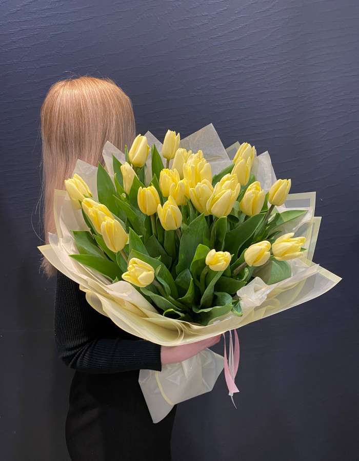 Букет из тюльпанов сорта Фан Фо Ту "Утренний бриз"
