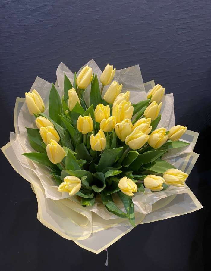 Букет из тюльпанов сорта Фан Фо Ту "Утренний бриз"